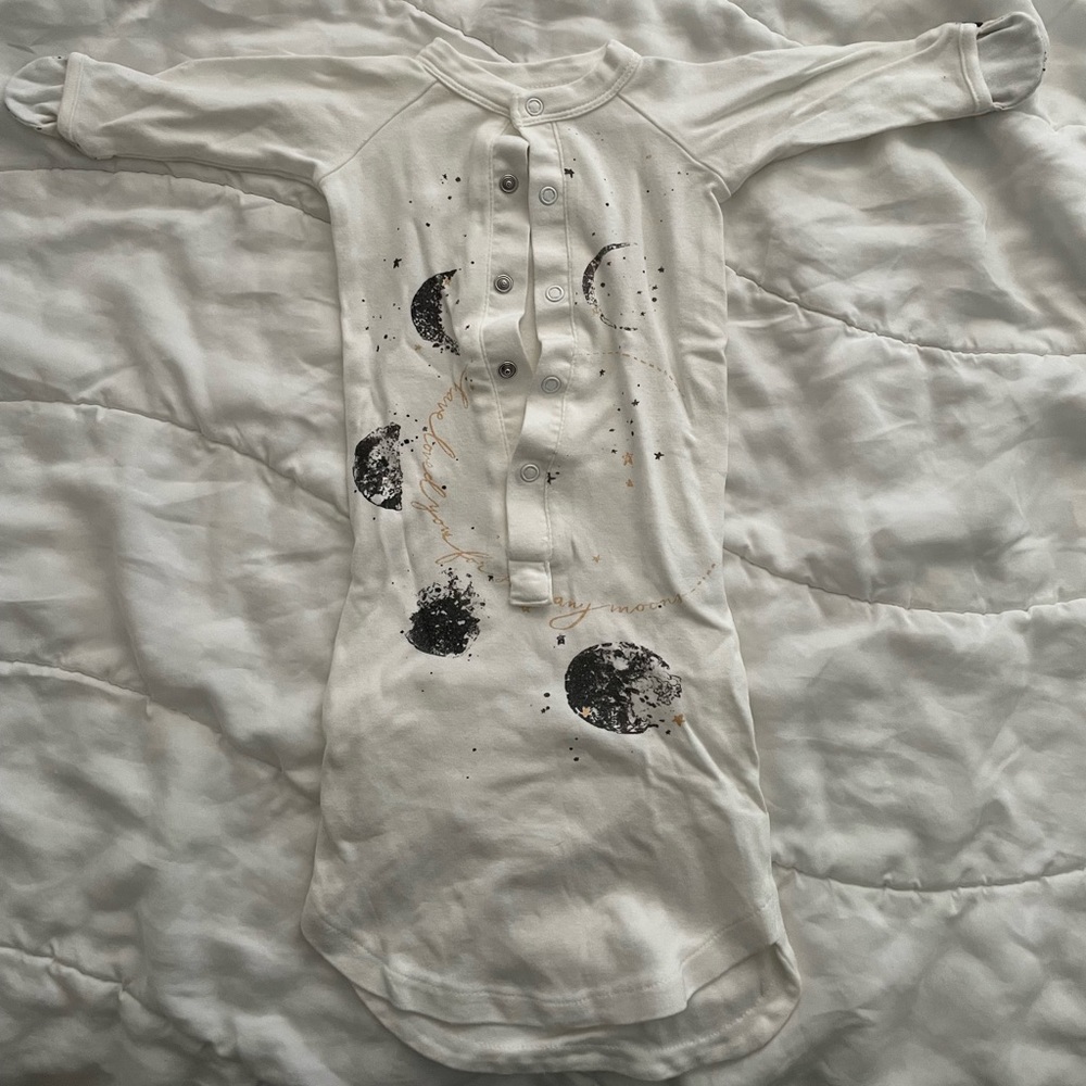 Goumi sleep sack moon